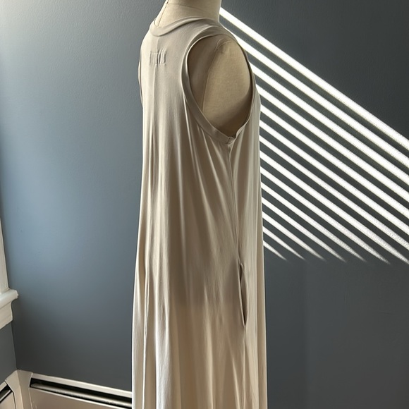 T shirt maxi dress with side pockets - Picture 2 of 2